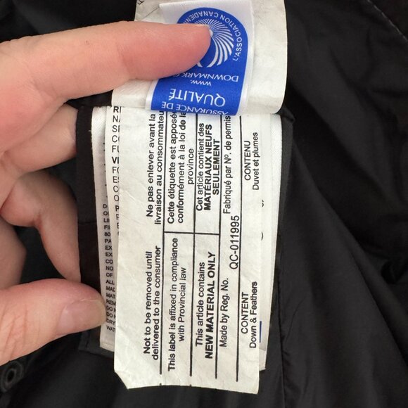 Canada Goose "Shelburne" Parka in Grey, size Small - Picture 12 of 16